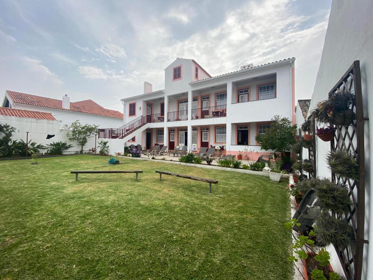Apartamentos Sao Joao Horta  Exterior photo