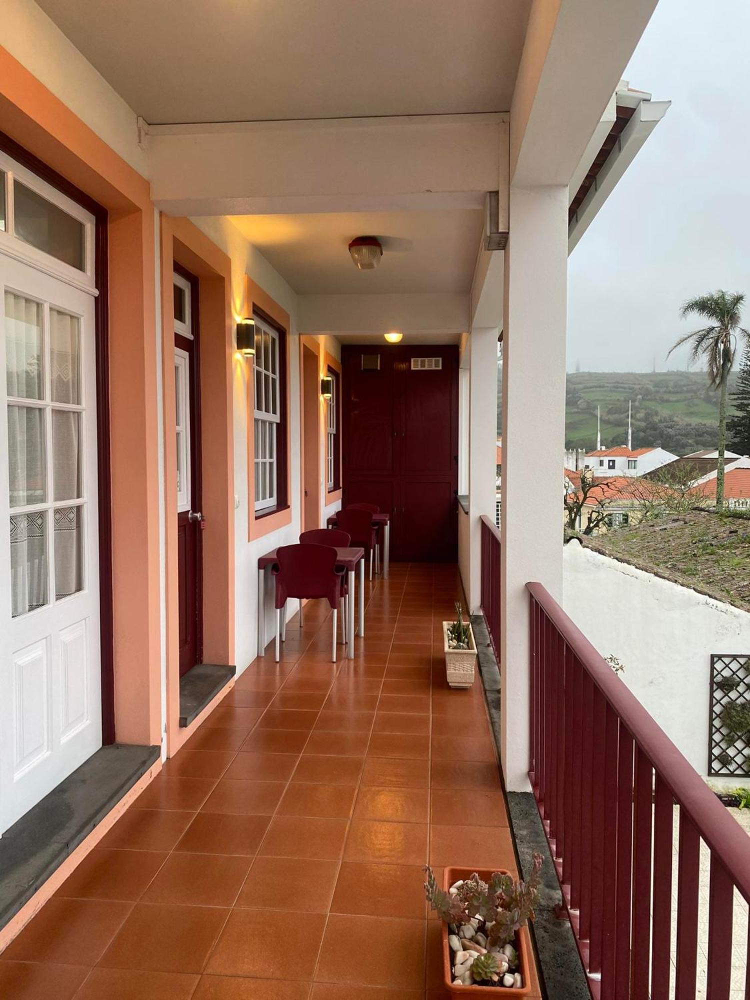 Apartamentos Sao Joao Horta  Exterior photo