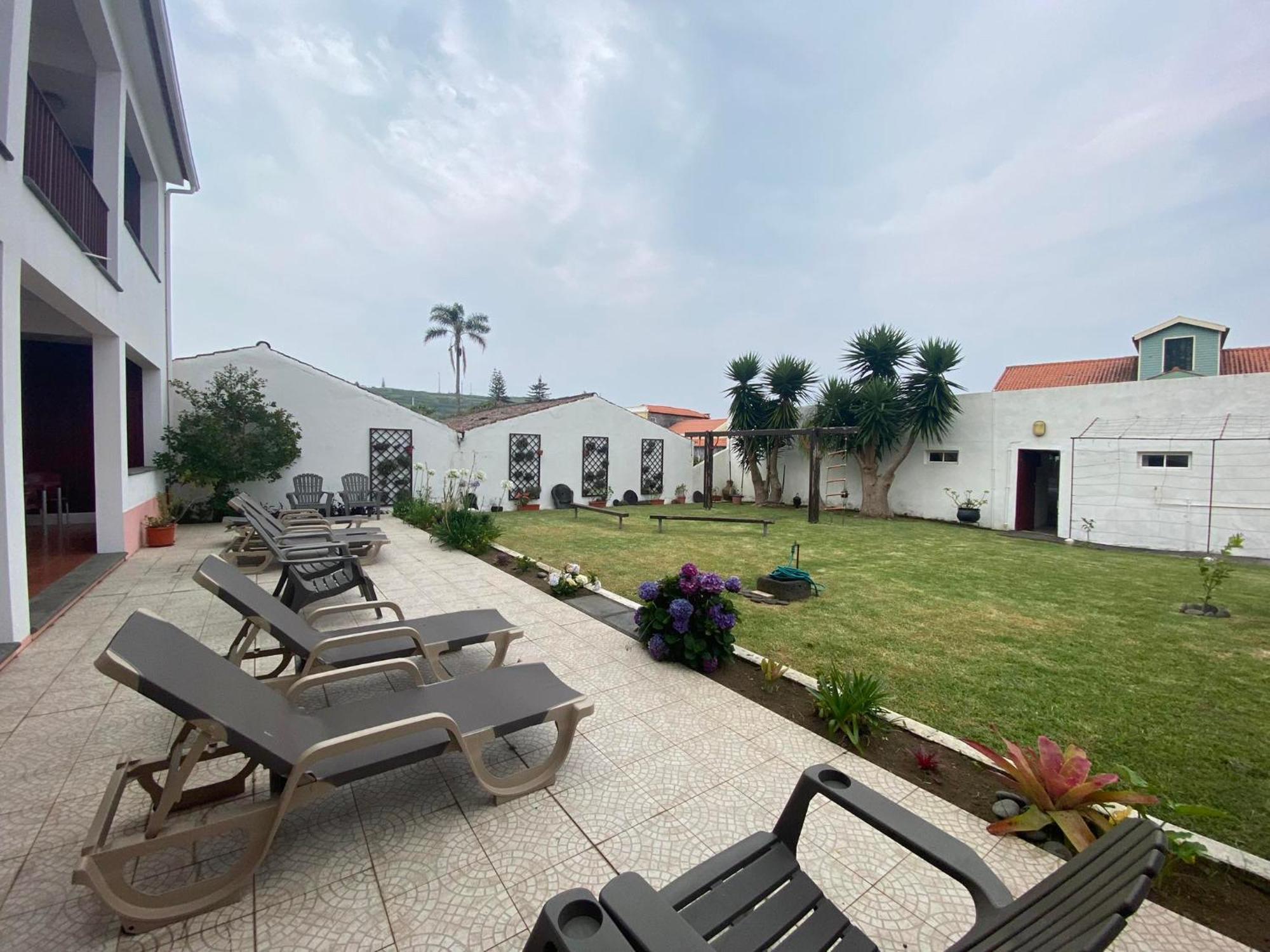 Apartamentos Sao Joao Horta  Exterior photo
